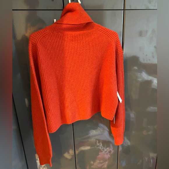 Aritzia babaton Guell Luxe Cashmere sweater - Picture 4 of 4